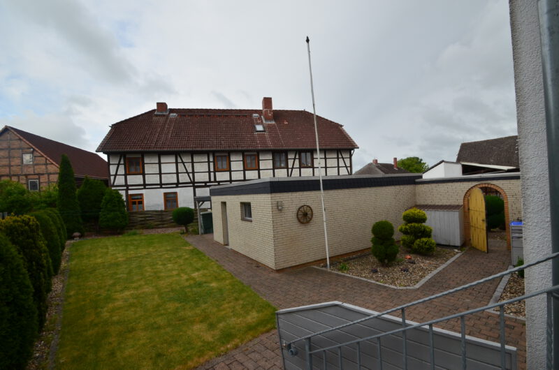 Einfamilienhaus mit Einliegerwohnung